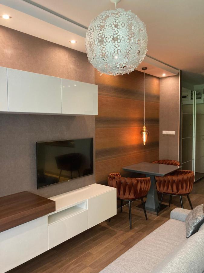 Corvin Luxury White Budapest Exterior photo